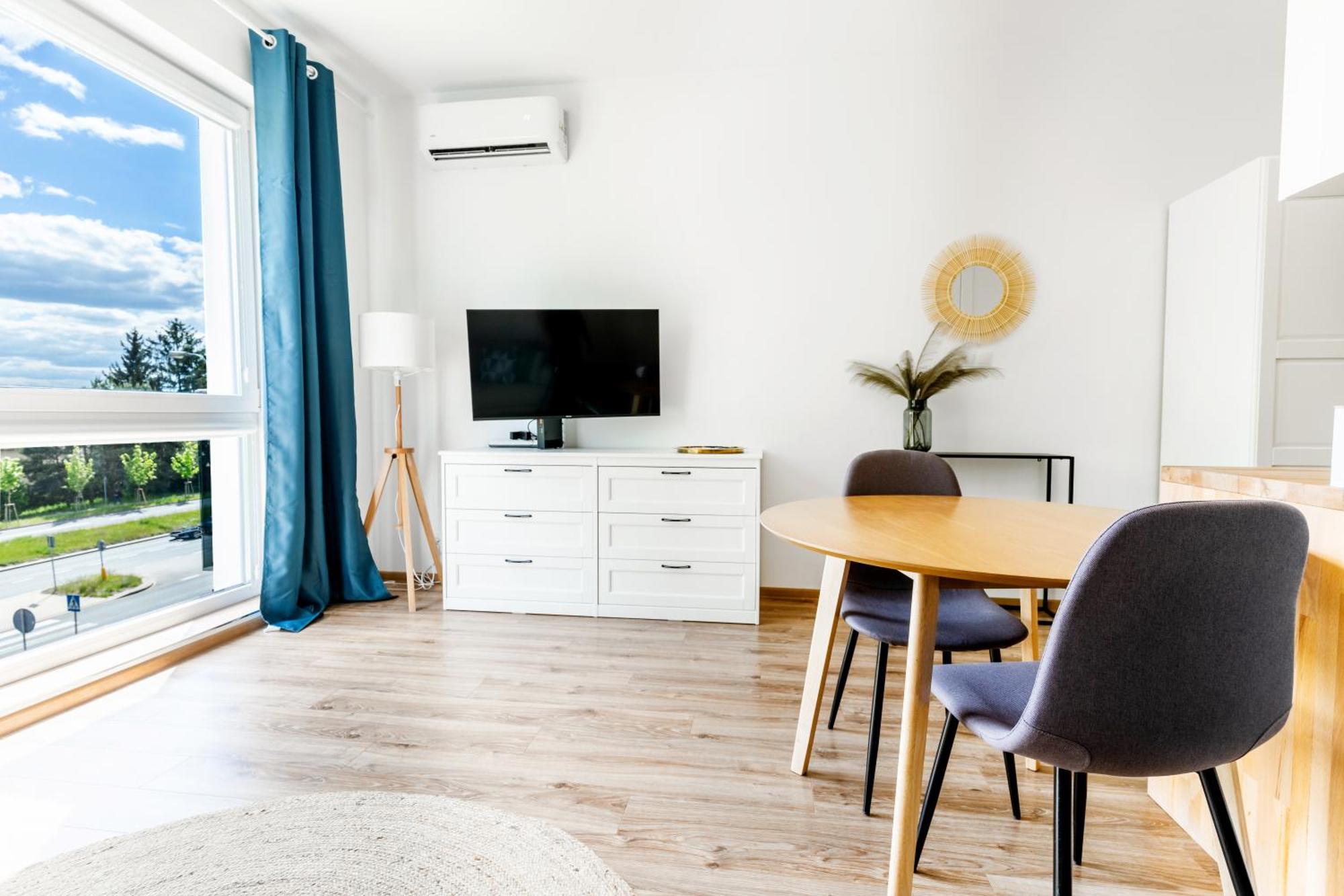 Ukiel Park 16 Przy Plazy Miejskiej - Klimatyzacja,free Parking,fv Apartment Olsztyn (Warmian-Masurian)